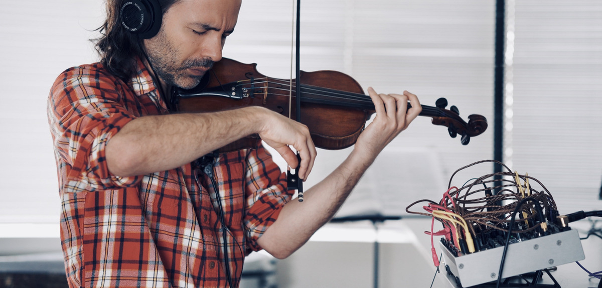 Diffractive Constellations: A Modular System for Acoustic Violin Programmed in Max/Gen