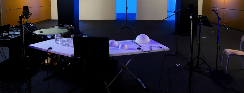 The Larsen Station: A Customizable Module Setup for Integrating Electroacoustic Feedback in Chamber Music
