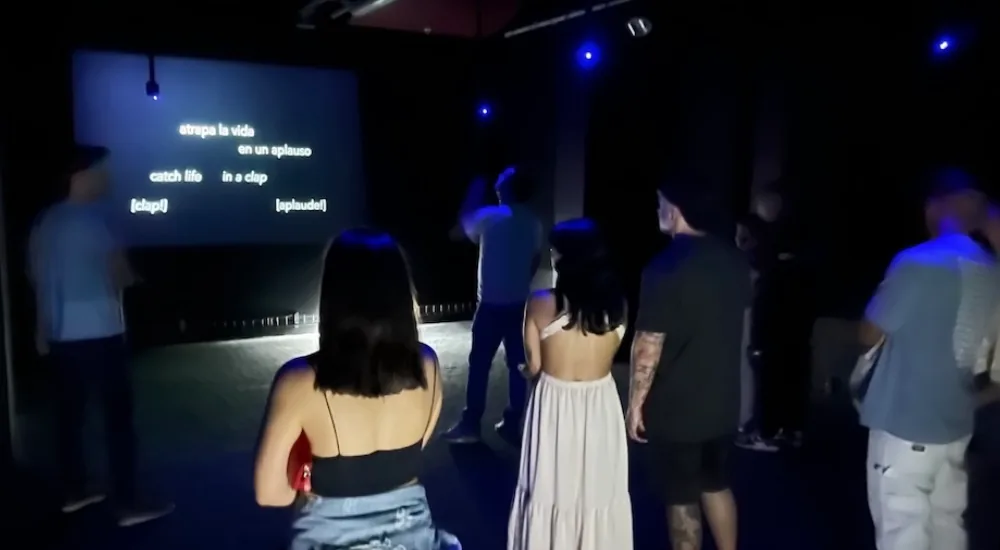 A Community Moving with Air in the immersive Sound Installation HUELLAS DE AIRE (Traces of Air)