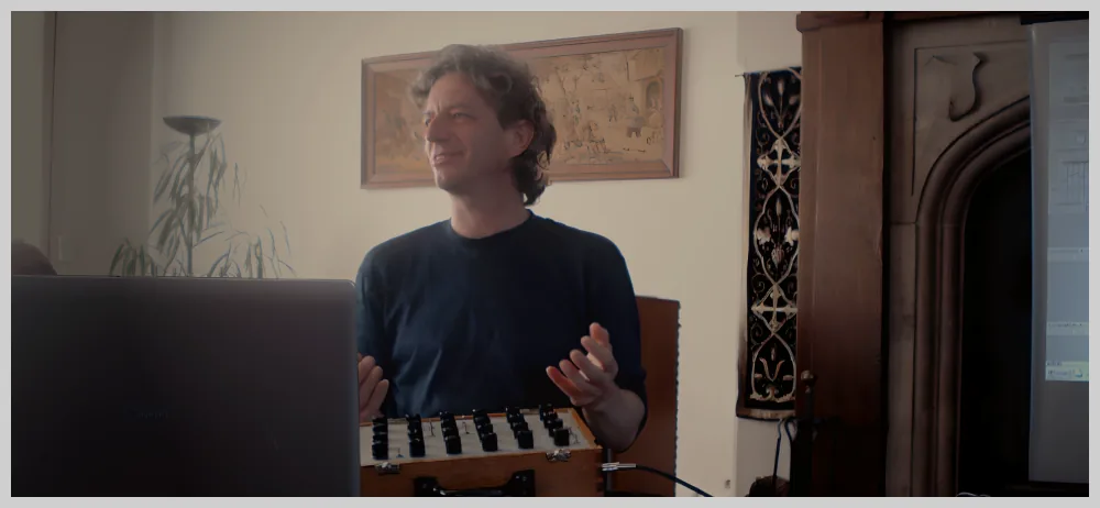 The Gift of Chaos: Rob Hordijk's Open Design Philosophy and the Formation of Post-Digital Instrument Communities